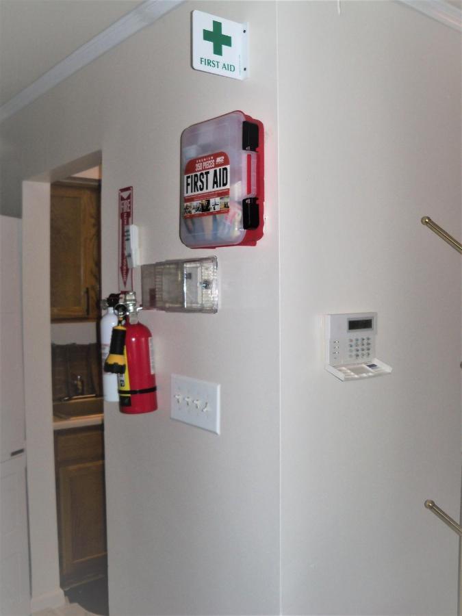 Two Bedrooms Apartment Manage And Supervise By Host Endless Features Amenities Dishwasher Washer Dryer Best Wifi Internet Services By Verizon Fios 960 Upload 960 Download Bi Monthly Free Housekeeping Services Huge 10000 Square Footage 뉴욕 외부 사진