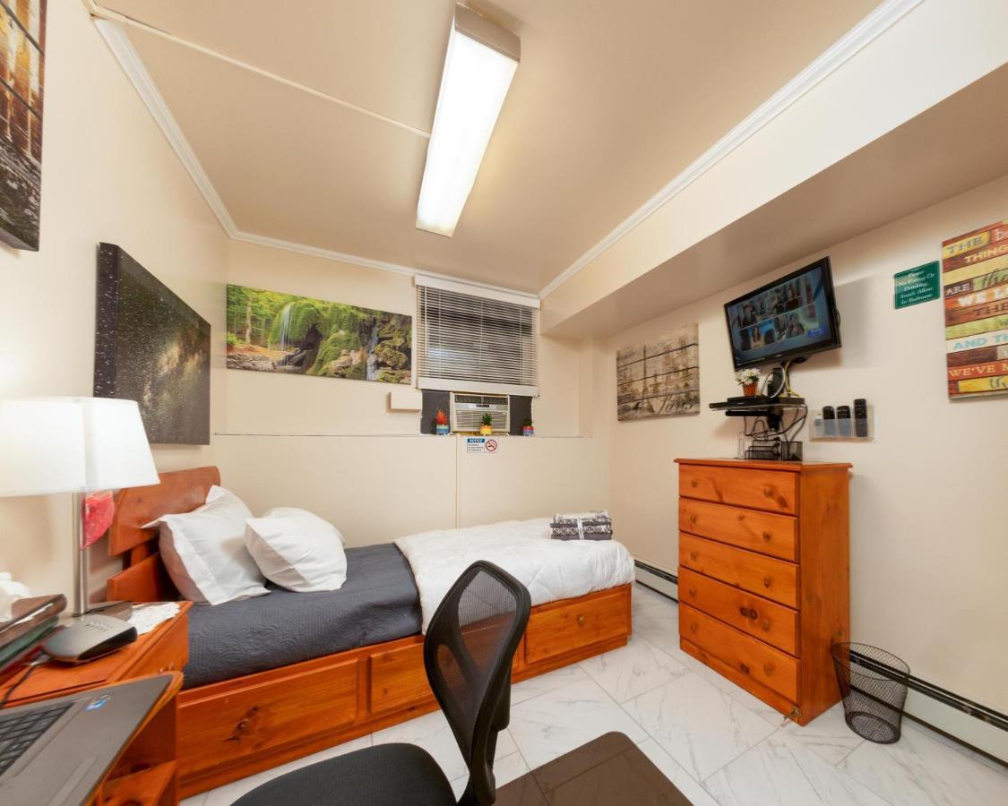 Two Bedrooms Apartment Manage And Supervise By Host Endless Features Amenities Dishwasher Washer Dryer Best Wifi Internet Services By Verizon Fios 960 Upload 960 Download Bi Monthly Free Housekeeping Services Huge 10000 Square Footage 뉴욕 외부 사진