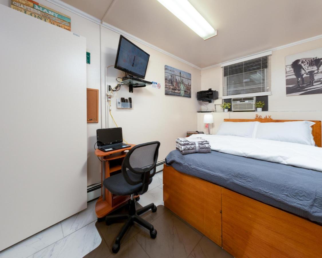 Two Bedrooms Apartment Manage And Supervise By Host Endless Features Amenities Dishwasher Washer Dryer Best Wifi Internet Services By Verizon Fios 960 Upload 960 Download Bi Monthly Free Housekeeping Services Huge 10000 Square Footage 뉴욕 외부 사진