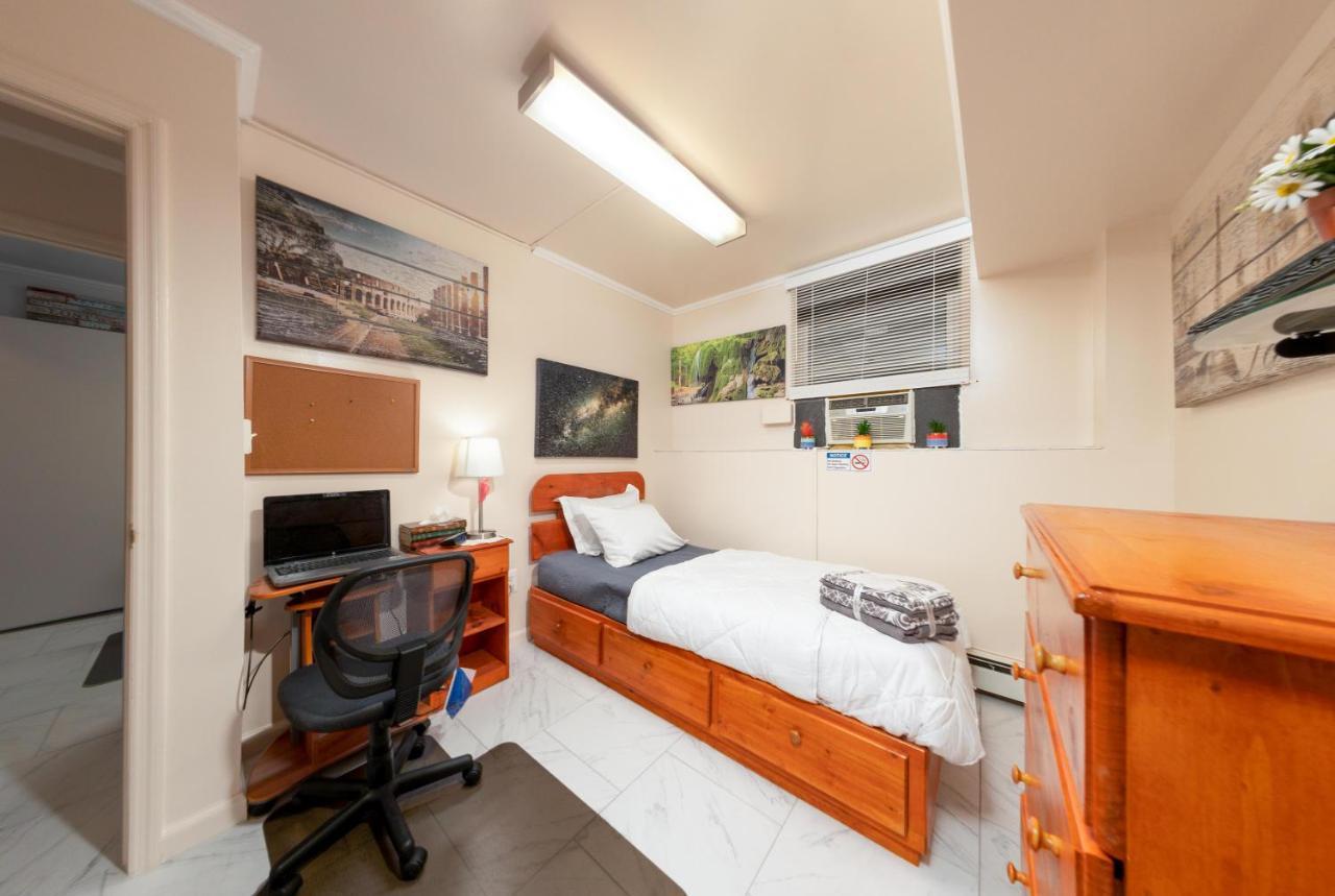 Two Bedrooms Apartment Manage And Supervise By Host Endless Features Amenities Dishwasher Washer Dryer Best Wifi Internet Services By Verizon Fios 960 Upload 960 Download Bi Monthly Free Housekeeping Services Huge 10000 Square Footage 뉴욕 외부 사진