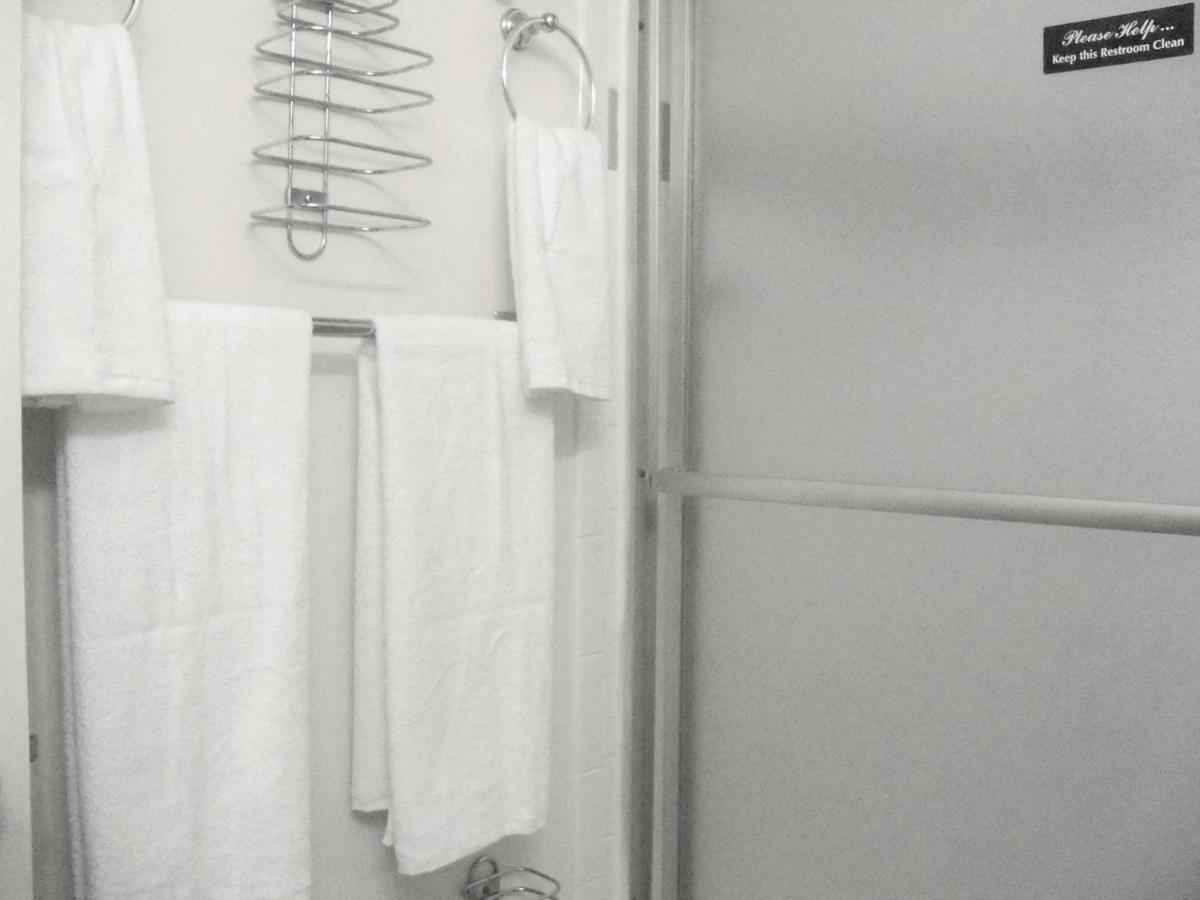 Two Bedrooms Apartment Manage And Supervise By Host Endless Features Amenities Dishwasher Washer Dryer Best Wifi Internet Services By Verizon Fios 960 Upload 960 Download Bi Monthly Free Housekeeping Services Huge 10000 Square Footage 뉴욕 외부 사진